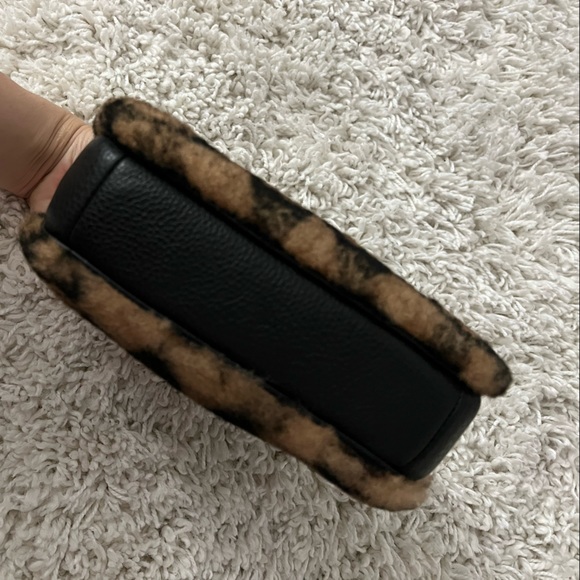 Authentic Coach - Picture 2 of 5